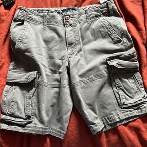 Hollister mean gray cargo shorts